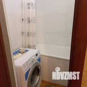 1-к квартира, посуточно, 38м2, 9/10 этаж