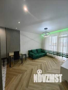 2-к квартира, посуточно, 45м2, 13/25 этаж