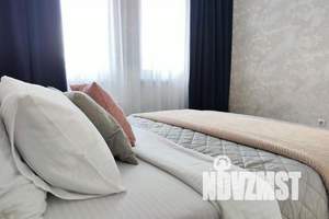 2-к квартира, посуточно, 47м2, 12/25 этаж
