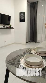 1-к квартира, посуточно, 38м2, 1/16 этаж