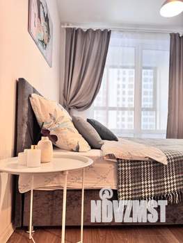 1-к квартира, посуточно, 32м2, 3/25 этаж