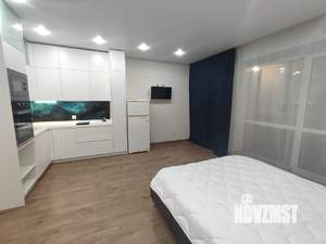 Студия квартира, посуточно, 35м2, 1/19 этаж