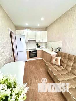 1-к квартира, посуточно, 38м2, 6/10 этаж