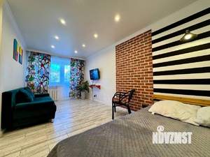 1-к квартира, посуточно, 35м2, 1/1 этаж