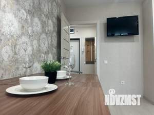 1-к квартира, посуточно, 37м2, 8/19 этаж