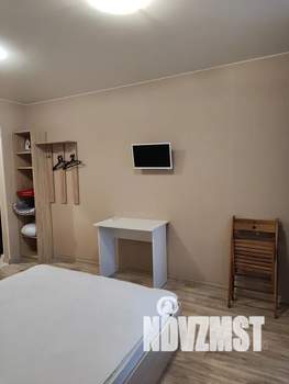 Студия квартира, посуточно, 25м2, 1/9 этаж