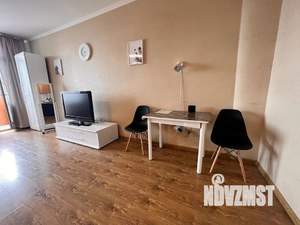 Студия квартира, посуточно, 43м2, 8/13 этаж