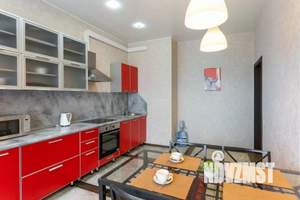 1-к квартира, посуточно, 60м2, 1/1 этаж