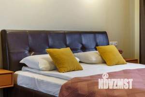 1-к квартира, посуточно, 110м2, 1/1 этаж