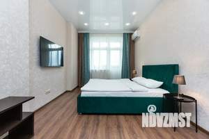 1-к квартира, посуточно, 42м2, 10/25 этаж