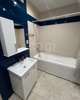 1-к квартира, на длительный срок, 47м2, 9/16 этаж