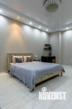 1-к квартира, посуточно, 64м2, 1/1 этаж