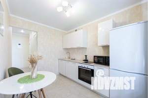 1-к квартира, посуточно, 35м2, 6/10 этаж