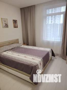 1-к квартира, посуточно, 38м2, 8/25 этаж