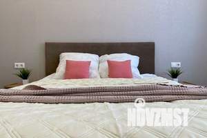 1-к квартира, посуточно, 46м2, 9/16 этаж