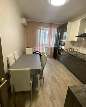 3-к квартира, на длительный срок, 85м2, 3/9 этаж