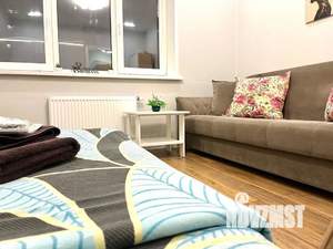 Студия квартира, посуточно, 28м2, 10/19 этаж