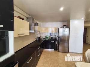 3-к квартира, на длительный срок, 113м2, 7/10 этаж