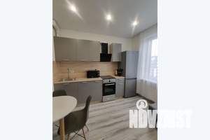 1-к квартира, посуточно, 38м2, 13/15 этаж
