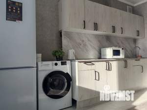 1-к квартира, посуточно, 40м2, 9/16 этаж