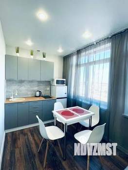 2-к квартира, посуточно, 50м2, 1/1 этаж