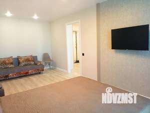 1-к квартира, посуточно, 40м2, 13/13 этаж