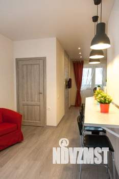 1-к квартира, посуточно, 42м2, 1/1 этаж