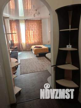 1-к квартира, посуточно, 37м2, 1/1 этаж