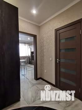 Студия квартира, посуточно, 35м2, 2/15 этаж