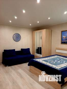 Студия квартира, посуточно, 40м2, 2/13 этаж