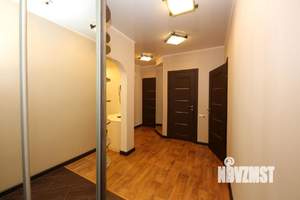 3-к квартира, посуточно, 56м2, 1/1 этаж