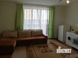 Студия квартира, на длительный срок, 32м2, 2/18 этаж