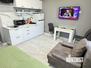 Студия квартира, посуточно, 35м2, 19/24 этаж