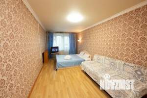 2-к квартира, посуточно, 52м2, 1/1 этаж