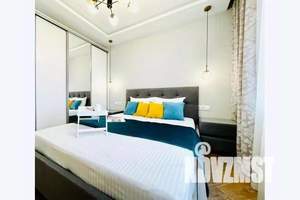 1-к квартира, посуточно, 35м2, 6/18 этаж