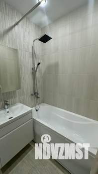 1-к квартира, посуточно, 40м2, 17/25 этаж