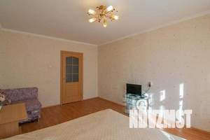 1-к квартира, посуточно, 43м2, 6/10 этаж