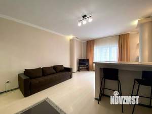 Студия квартира, посуточно, 35м2, 3/3 этаж