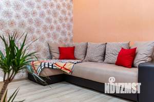 1-к квартира, посуточно, 62м2, 1/1 этаж