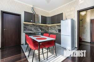 1-к квартира, посуточно, 64м2, 1/1 этаж