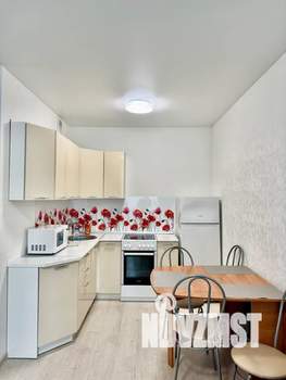 2-к квартира, посуточно, 37м2, 3/16 этаж