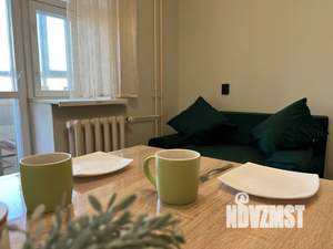 1-к квартира, посуточно, 35м2, 8/10 этаж