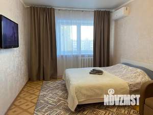 1-к квартира, посуточно, 40м2, 9/16 этаж