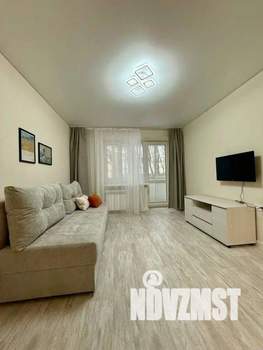 1-к квартира, посуточно, 37м2, 1/1 этаж