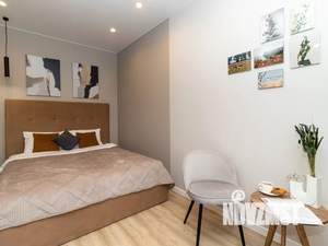 Студия квартира, посуточно, 40м2, 10/23 этаж