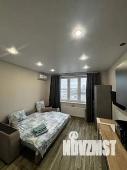 Студия квартира, посуточно, 35м2, 6/23 этаж