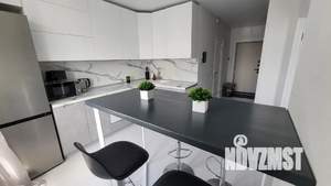 1-к квартира, посуточно, 29м2, 18/25 этаж