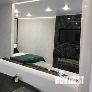 1-к квартира, посуточно, 40м2, 19/19 этаж