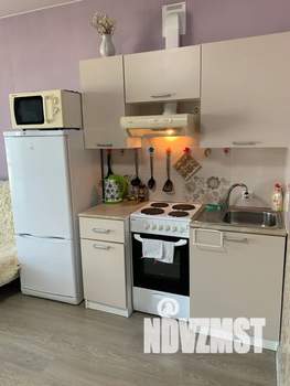 Студия квартира, посуточно, 34м2, 10/17 этаж