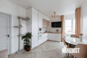 2-к квартира, вторичка, 58м2, 17/20 этаж